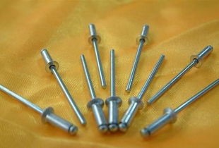 What is the cause of fracture of open end blind rivets2